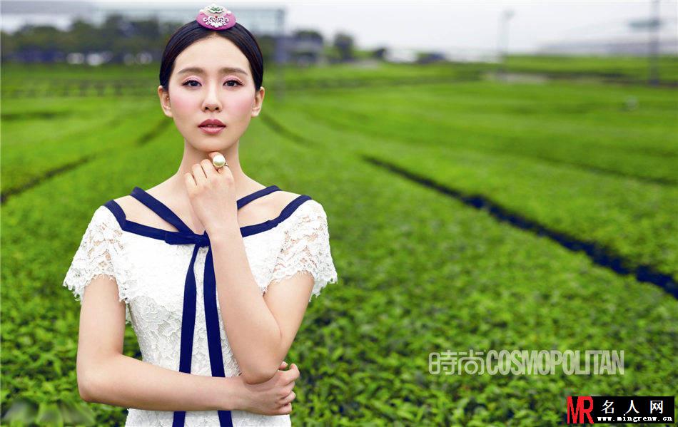 刘诗诗济州岛时尚杂志大片 展清新妩媚百变风情(1)