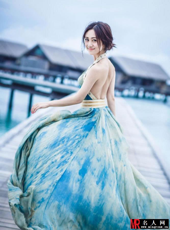 刘芸马尔代夫甜美写真 裸背出镜秀性感(1)