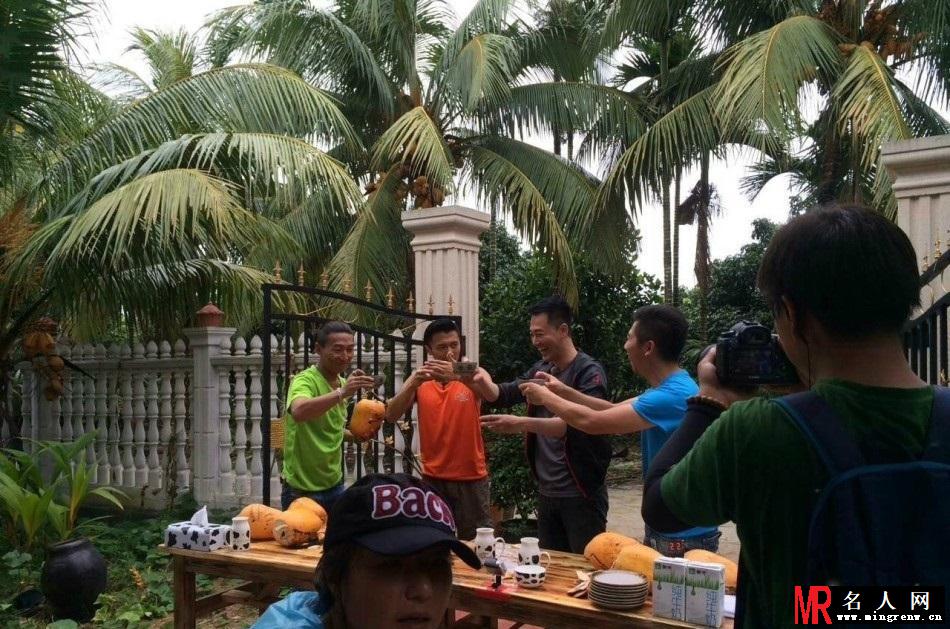 《十二道锋味2》谢霆锋林峰陈伟霆聚首(1)