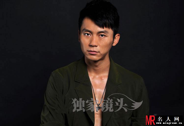 李晨《独家镜头》全套写真集 百变造型轻松驾驭(1)