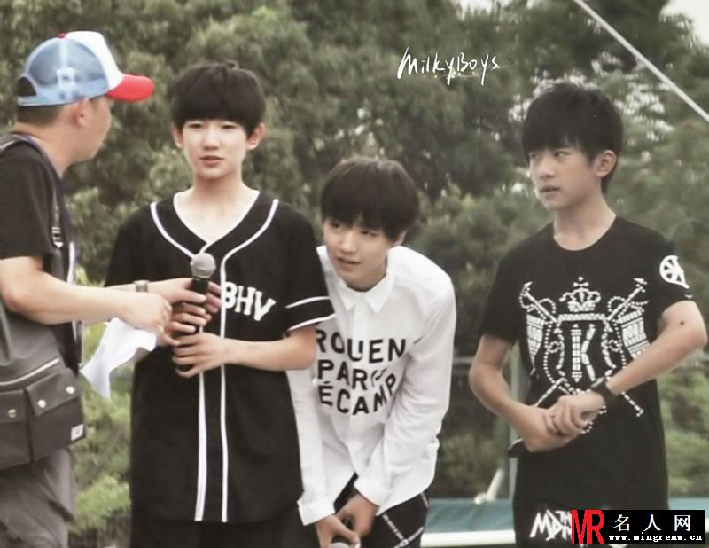 TFBOYS《我们一起来》热情观众火爆全场(1)