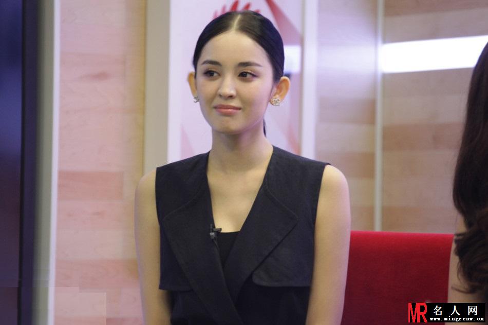 邓超柳岩携《分手大师》主创做客新浪(1)