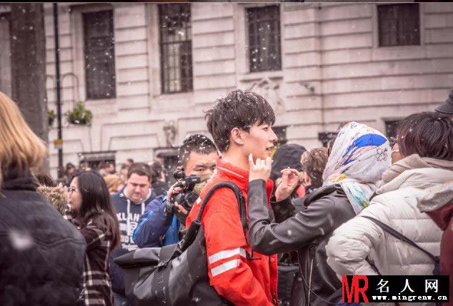 《花儿与少年2》英国枕头大战 井柏然郑爽甜蜜cp(1)