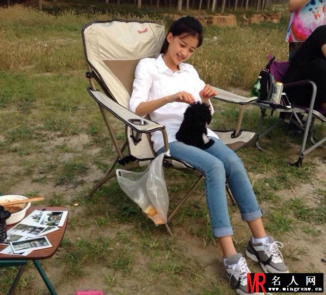 《芈月传》新星孙怡生活照曝光 清纯靓丽形象引关注(1)