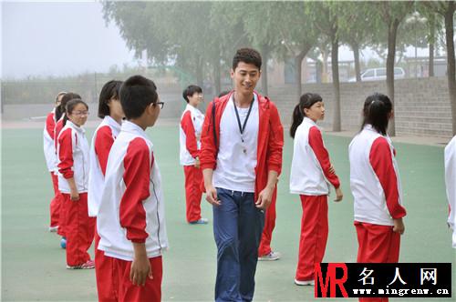 爱情最美丽剧照 两代人解读爱情意味(1)