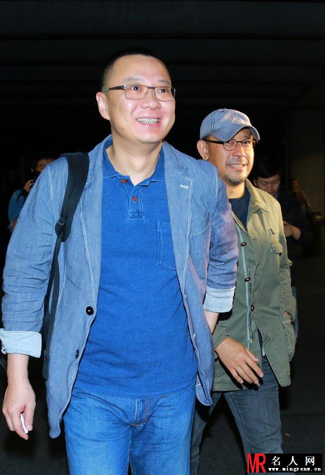 导演姜文便装赴戛纳 宣传电影一步之遥(1)