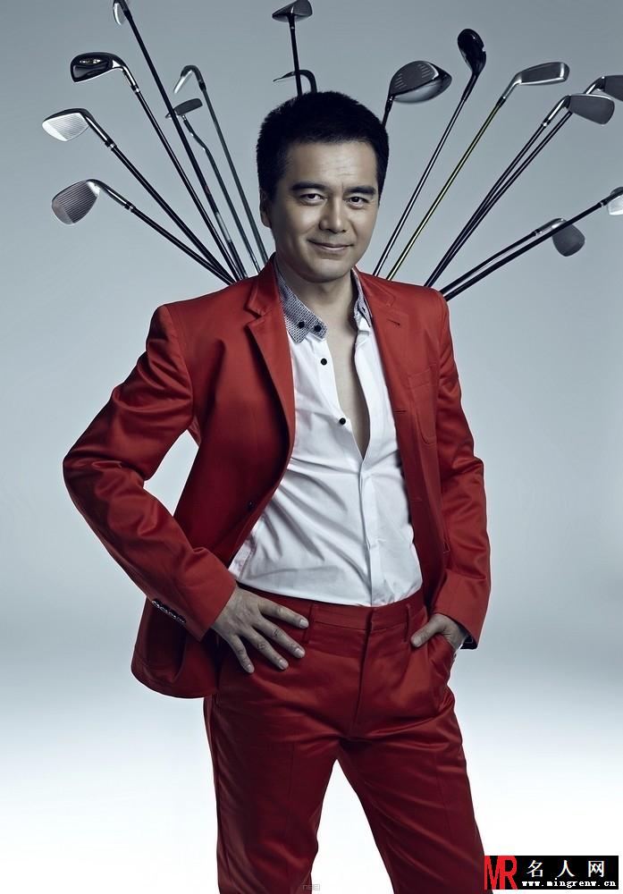 许亚军写真大片 彰显成熟男人无限魅力(1)