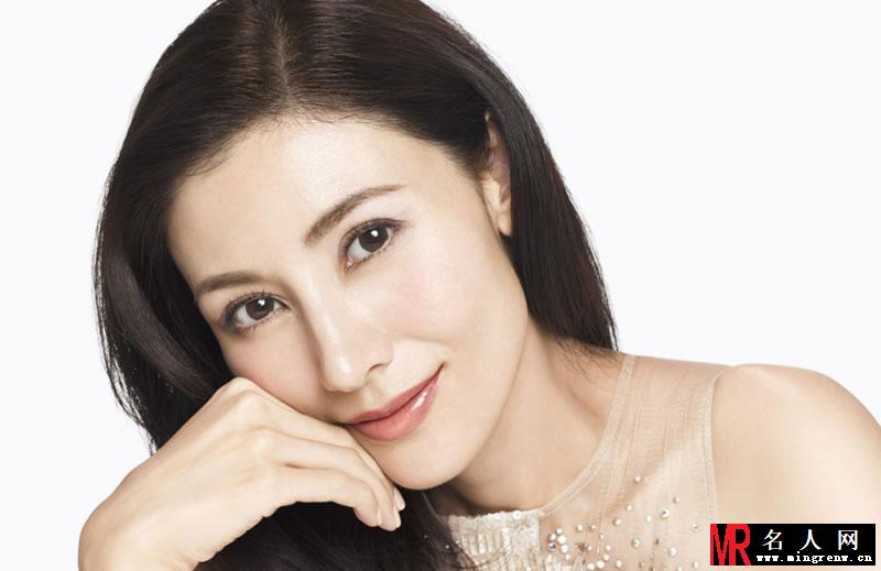 45岁阔太李嘉欣拍美肌大片 粉嫩雪白秀玉背(1)