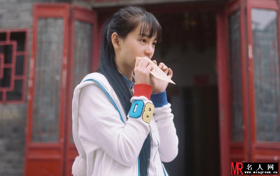 武大女神黄灿灿曝生活照 清新靓丽令人着迷(1)