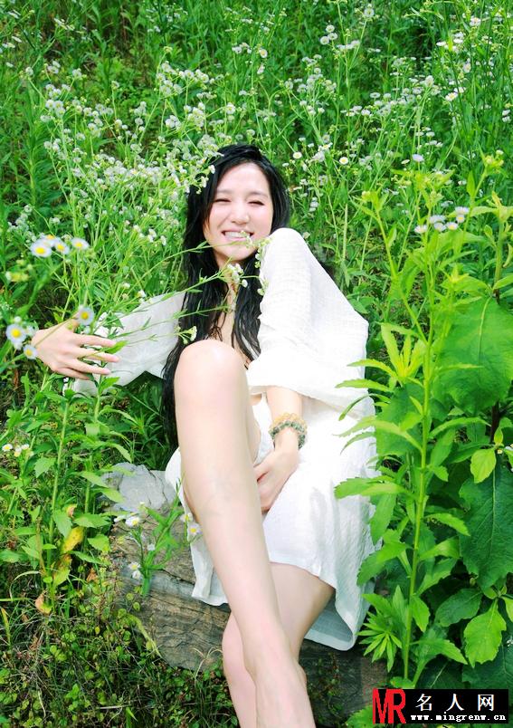 妇女节福利 盘点那些人比花魅的女星靓照(1)