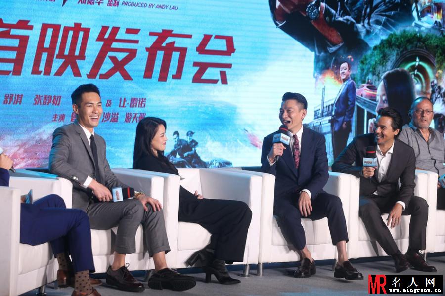 刘德华伤后复出小跑登台 蹦蹦跳跳喊话“我很好”(1)