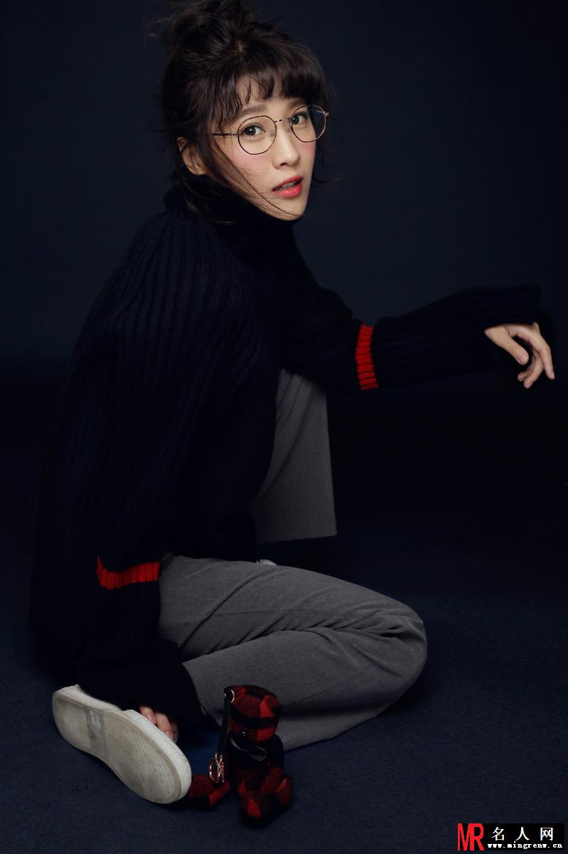 悦悦性感写真(1)