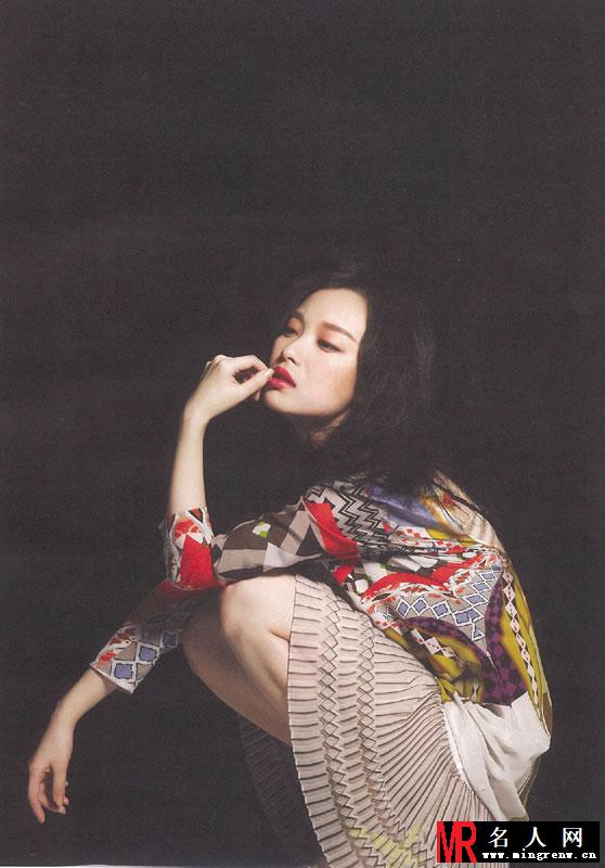倪妮2012登新城记封面 性感回眸诱惑至极(1)