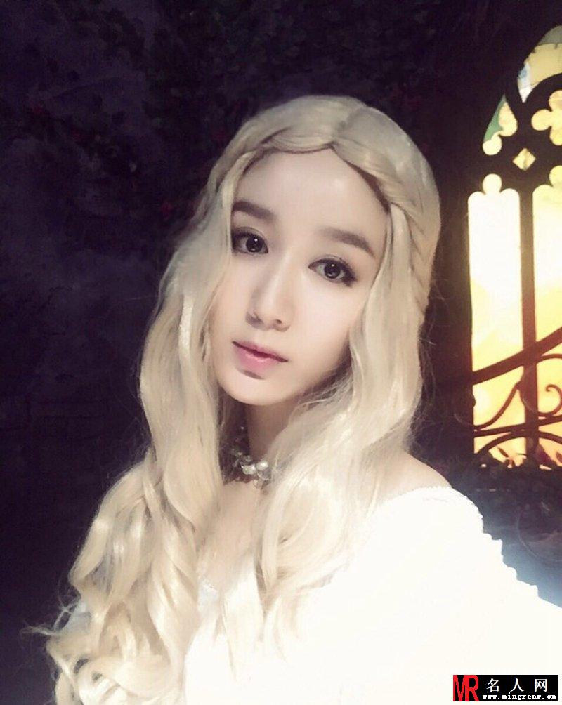 娄艺潇美艳公主照写真 宛若童话中走出(1)