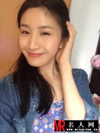 林芊妤自曝生活照 笑容甜美气质迷人(1)