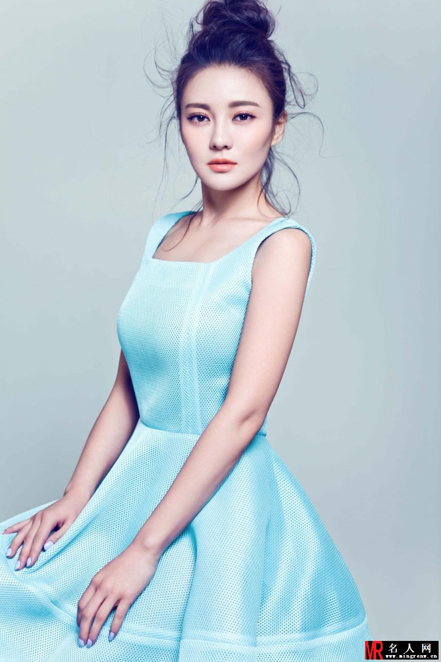 樊蕊最新气质大片 尽显清爽纯美(1)