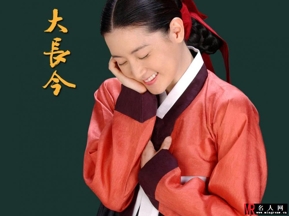 李英爱10年后再扮大长今 唯美亮相惊艳全场(1)