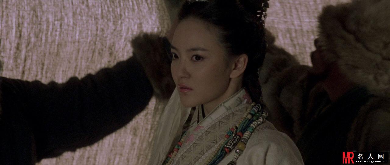 亚姐刘雨欣出演《花木兰》“二号”柔然公主剧照(1)