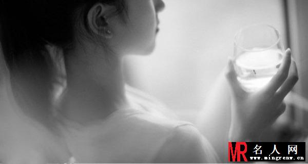 奶茶妹妹章泽天绝美气质写真 清新干净(1)