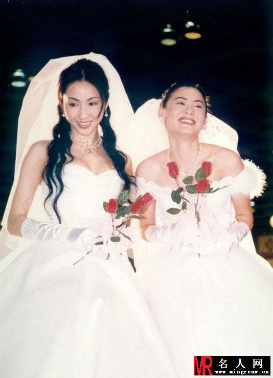 张柏芝黎姿昔日婚纱照 女神美艳动人(1)