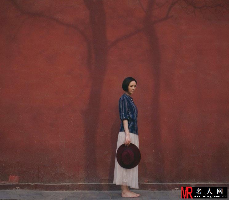 李依琳文艺气质写真 民国少女温婉明媚(1)