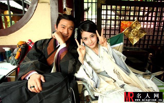 云中歌杀青 陆毅晒与Angelababy搞怪照(1)