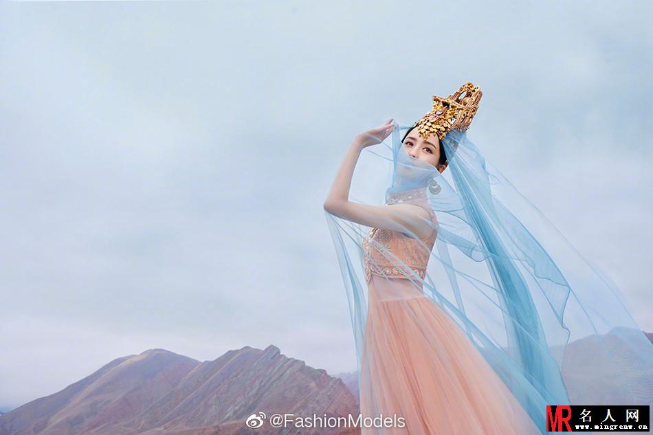 佟丽娅舞剧推广写真 网友：是仙女本仙没错了！(1)