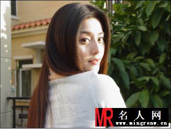范冰冰青涩生活照 飘逸长发美艳动人(1)