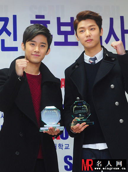 FTIsland李在真CNBLUE姜珉赫任母校大使(1)
