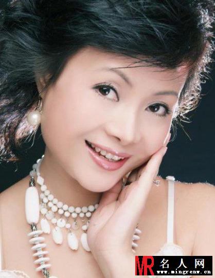 郭美美妈妈海量私照曝光 美艳外貌获赞(1)