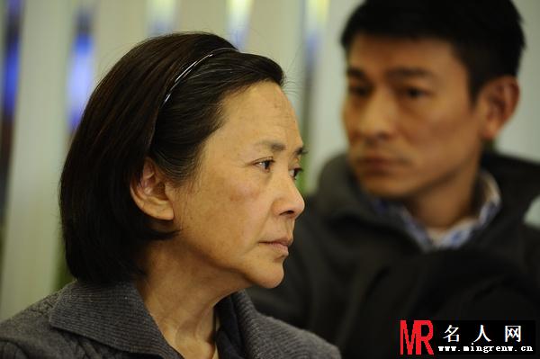 桃姐罗杰剧照(1)