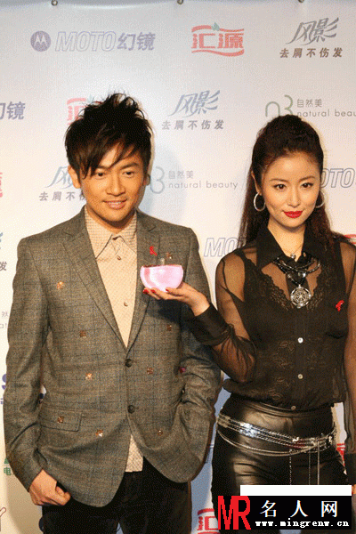 2006MTV超级盛典 林心如获最具风格女演员奖组图(1)