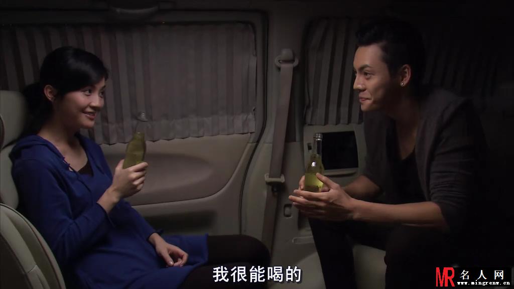陈伟霆《美丽密令》剧照 蔡卓妍和陈伟霆吻戏激情堪比三级片(1)