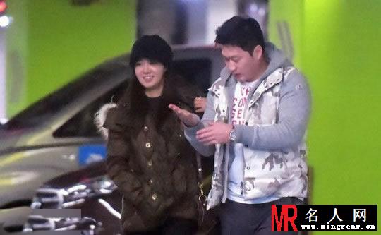 少女时代Yuri地下恋情曝光 与运动员男友约会照片(1)