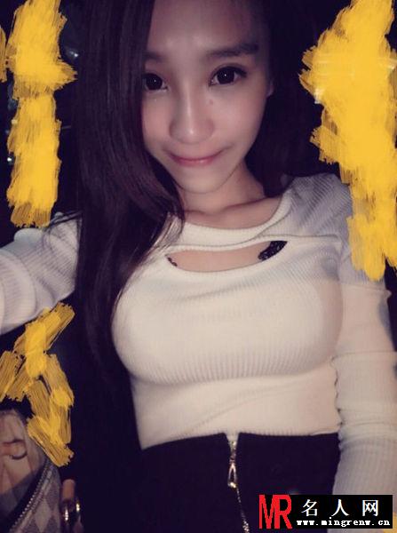 “最美包子妹”网络走红 大胸美颜令网友尖叫(1)