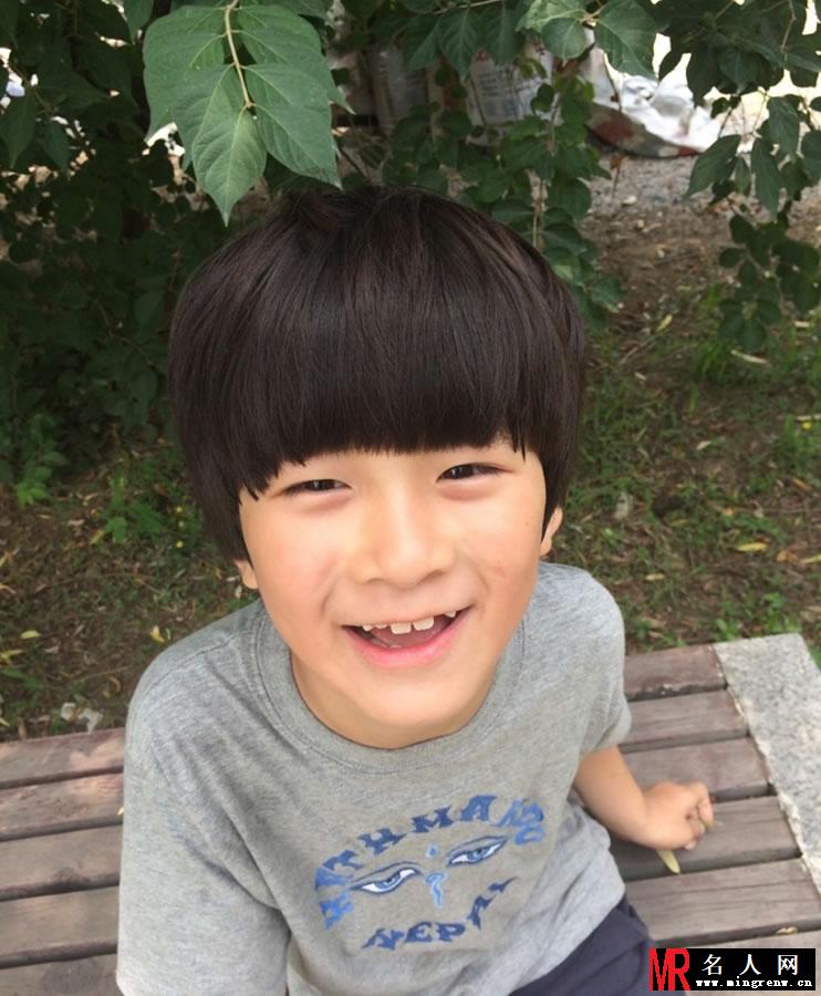 暖男天天可爱九连拍 小男神兔牙引吐槽(1)
