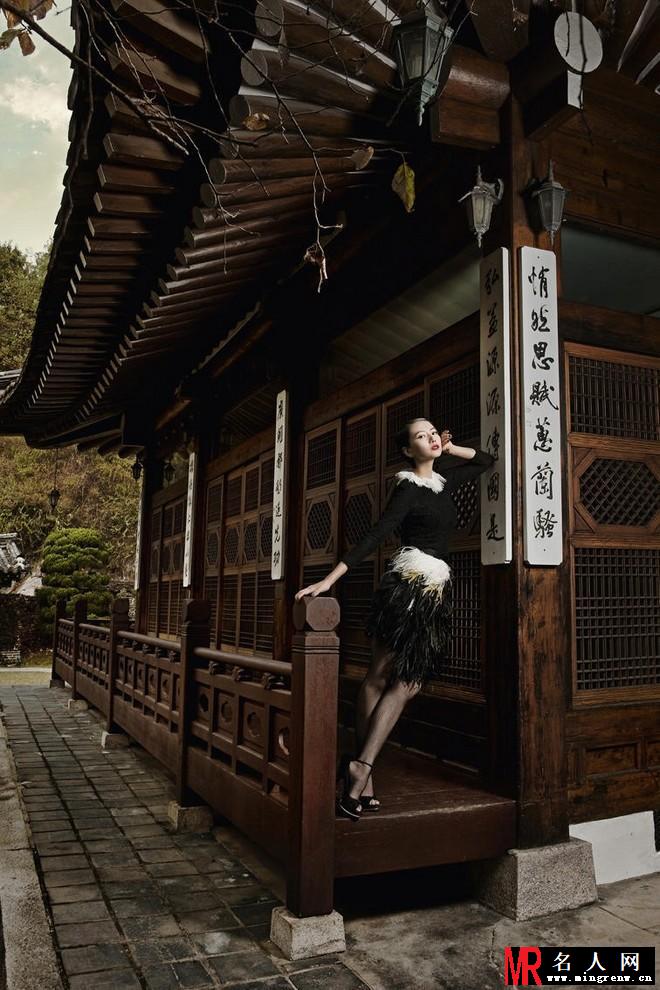 高圆圆《时尚芭莎》2011年1月复古造型惊艳又迷人(1)