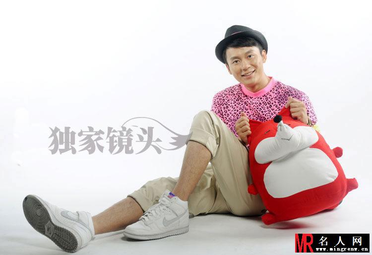 李晨《独家镜头》全套写真集 百变造型轻松驾驭(1)