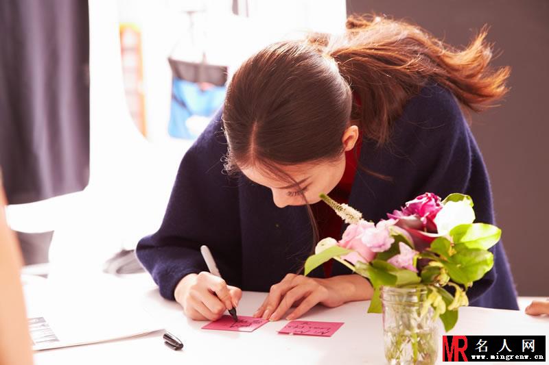 倪妮于2015年5月2日在纽约为DFS2015秋冬季拍摄广告大片 可爱而性感(1)