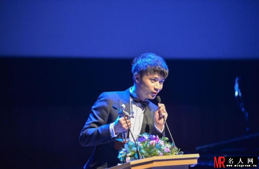 古巨基伦敦国际华语电影节获得最佳男配角 粉丝现场激动落泪(1)