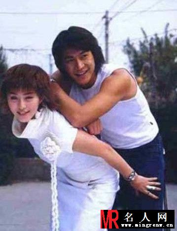 揭秘李晨范冰冰情史 女方水性杨花勾结富商(1)