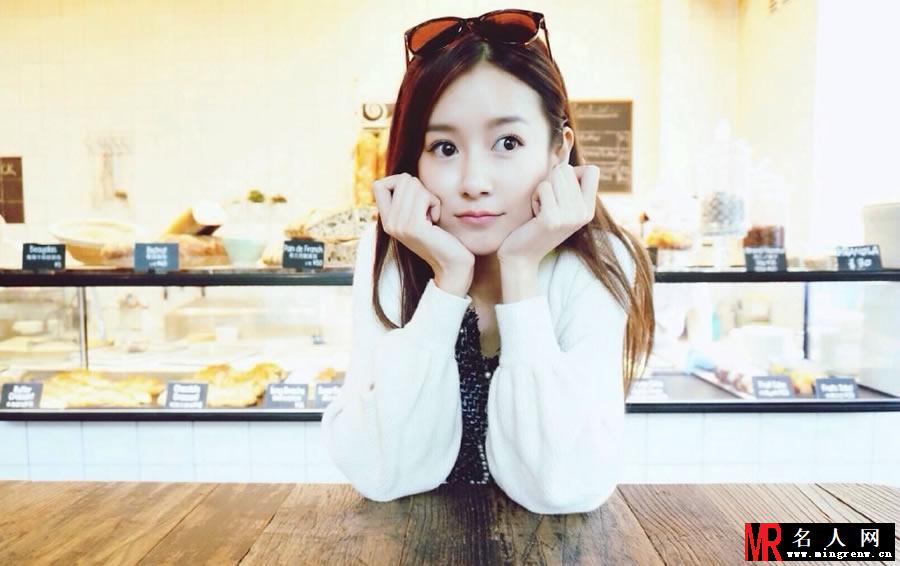 张子萱最新生活照 网友齐骂婊子(1)