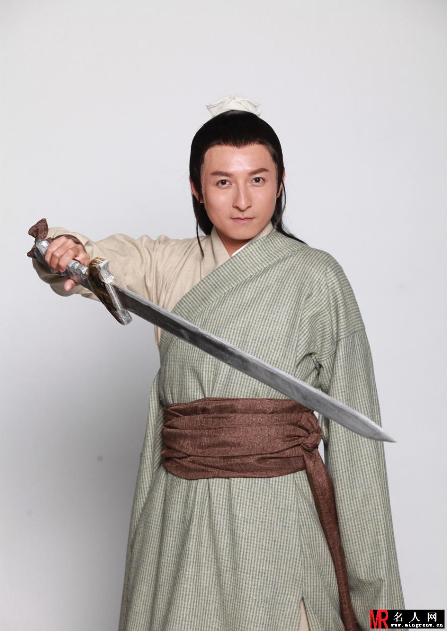 李维嘉庆生好友齐祝福 昔日经典造型夺眼球(1)