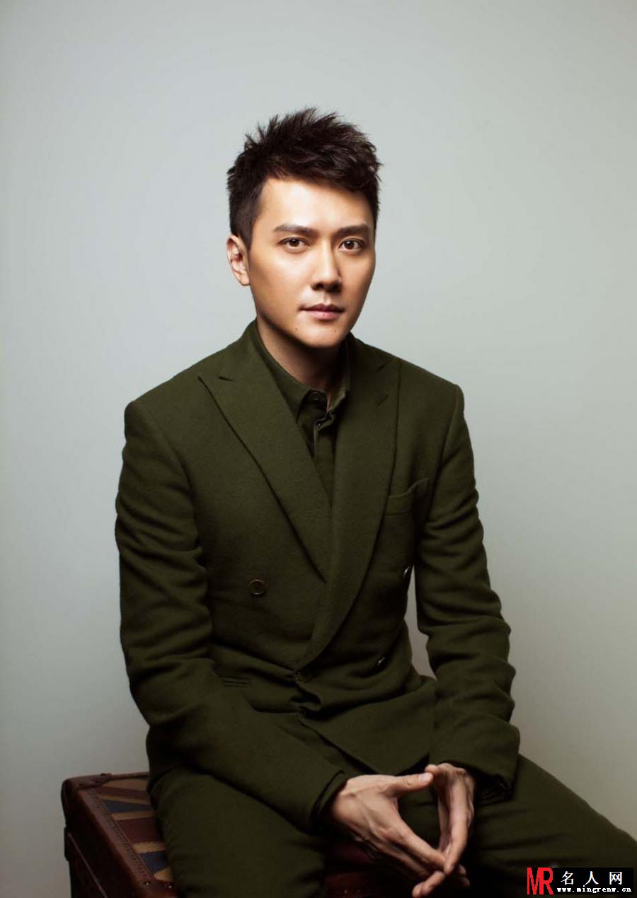 冯绍峰时尚写真曝光 姿态坦然魅力迷人(1)