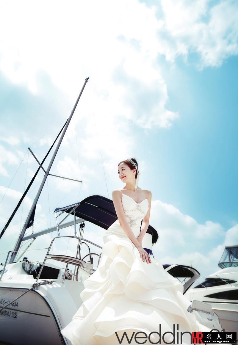 韩星尹世雅浪漫婚纱照 高贵典雅展笑颜(1)