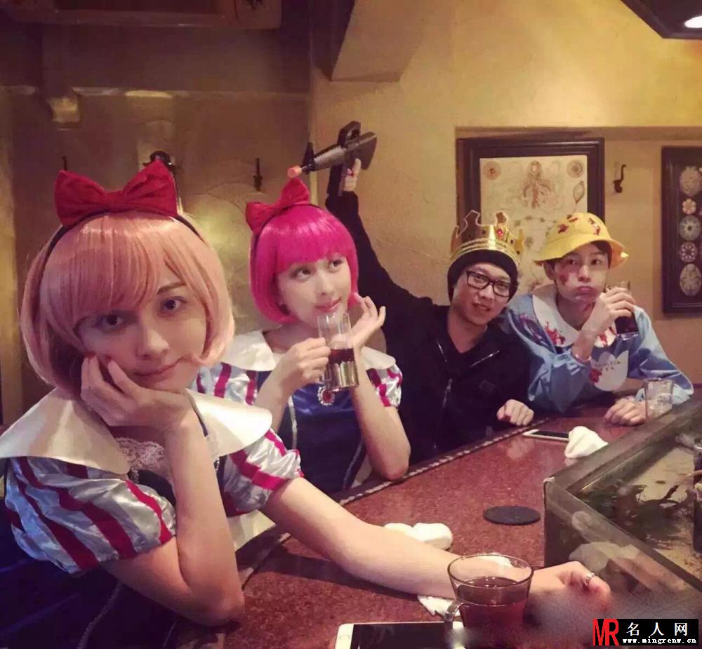 马苏姚笛扮公主 同行男生酷似杨洋闹乌龙(1)