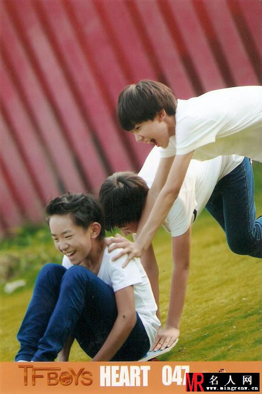 TFBOYS《Heart》生写集第二弹(1)