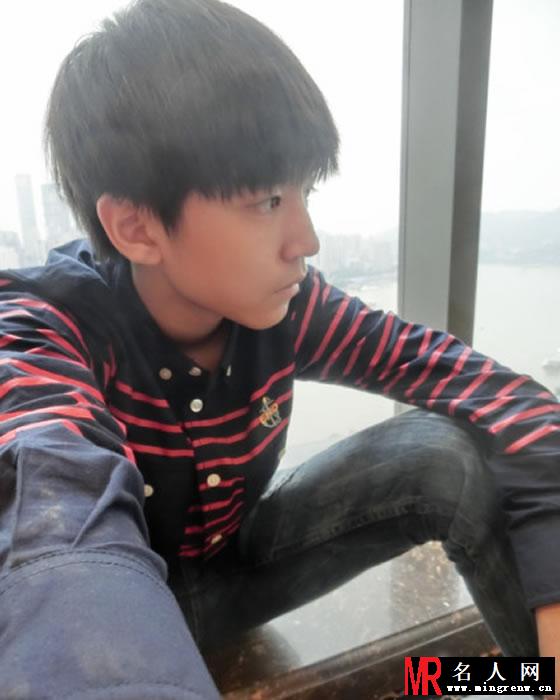 TFBOYS王俊凯2014年下半年帅气生活照集(1)