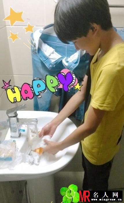 TFBOYS王源2013年上半年生活照集(1)