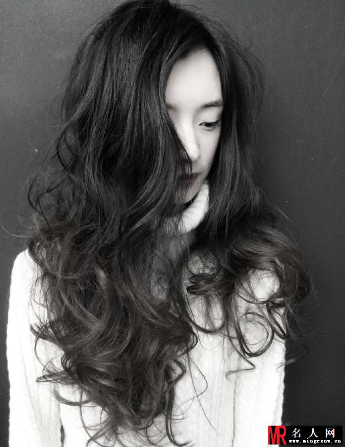 杨幂妹妹陈丹婷黑白写真 诱惑撩人(1)